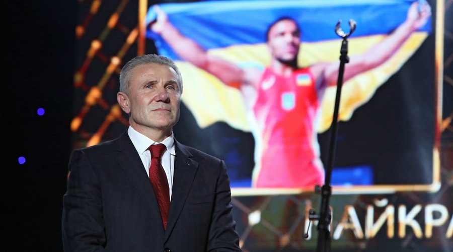 Legendarni ukrajinski športnik sedaj vso svojo energijo usmerja v TO (foto: Profimedia)