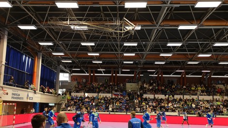 Veliko navdušenje v nabito polnem Golovcu