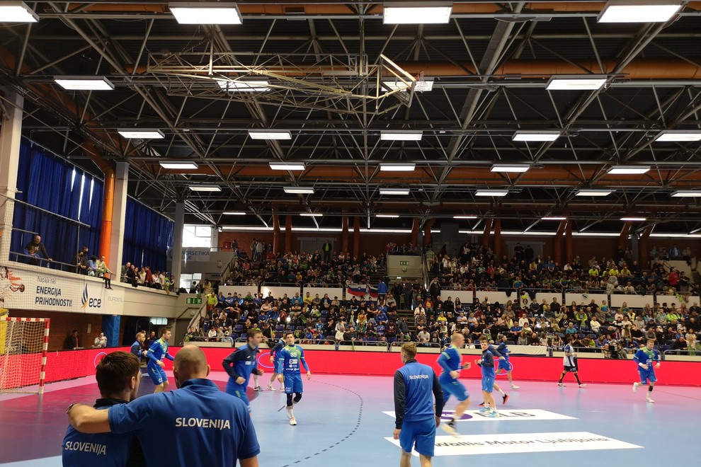 Veliko navdušenje v nabito polnem Golovcu