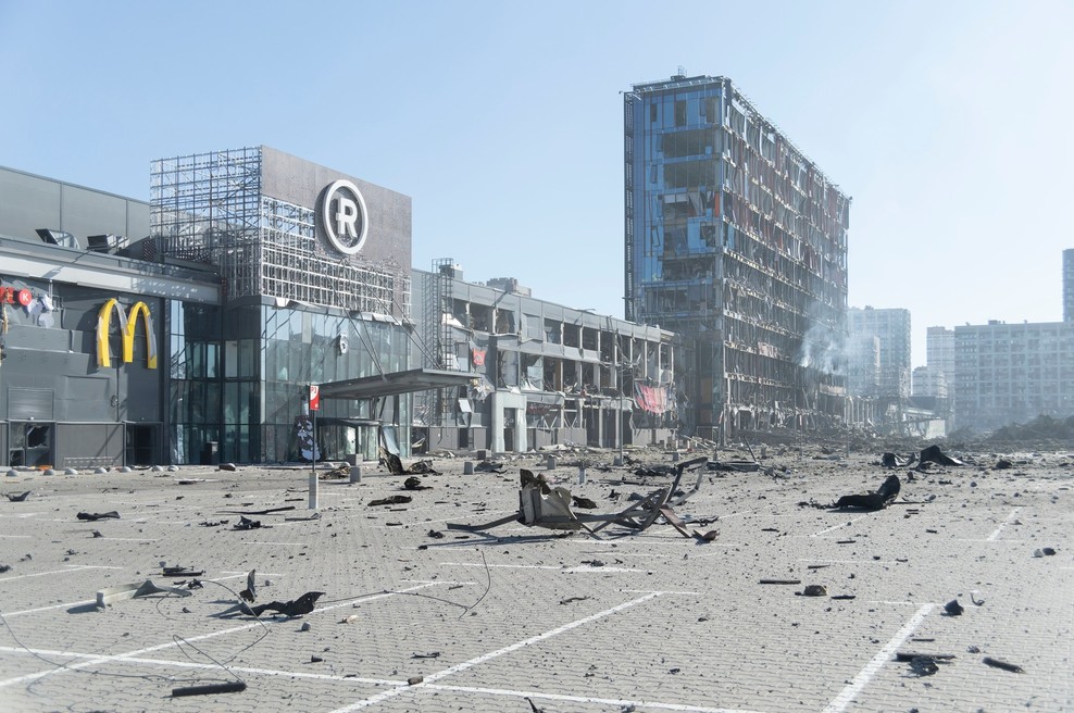 Ruske sile nadaljujejo ofenzivo v Ukrajini, pri čemer se osredotočajo na večja ukrajinska mesta (foto: Profimedia)