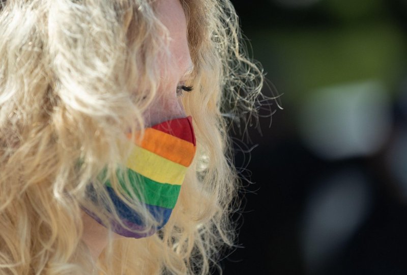 Sodnica blokirala ukaz Donalda Trumpa: transspolne osebe lahko spet dobijo potni list s posebno oznako