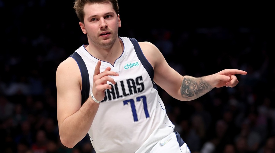 Luka Dončič o svoji napadalni igri: "Potrebno jih je prisiliti, da garajo na vseh koncih!" (foto: profimedia)