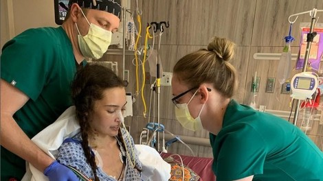 (FOTO) Želela je postati manekenka – potem pa utrpela covidne posledice, ki so šokirale svet