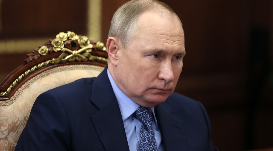 »Ko Putin grozi, ima razpet suknjič, dlani pa obrnjene navzdol!« (foto: profimedia)
