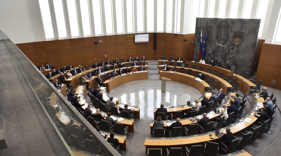 Ugibanja o novi koaliciji in ministrskih kandidatih: kdo ima največ možnosti? (foto: BOBO)