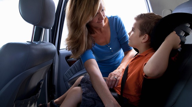 Kako naj starši poskrbijo za varnost otrok v avtomobilu? (foto: Profimedia)