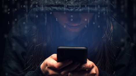 POZOR: ruska vohunska aplikacija, ki snema in vidi vse na VAŠIH androidnih telefonih!