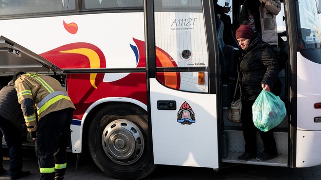 Neverjetno, kaj je neznanec z javnim avtobusom poskušal prepeljati v Slovenijo (foto: Profimedia)