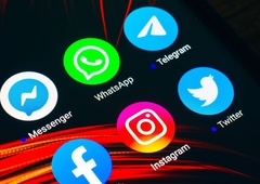 Najbogatejši zemljan vstopil v svet družbenih omrežij