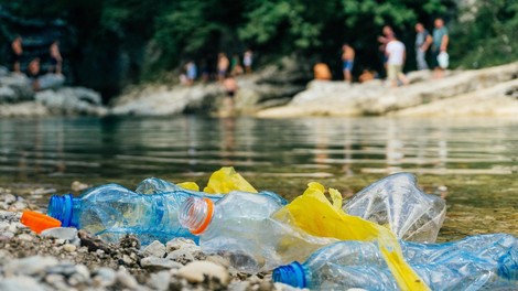 Rotary Slovenija z gibanjem glassyclassy.eco – za svet brez plastike