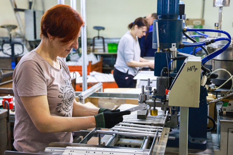 Koliko je tujih delavcev pri nas in od kod prihajajo? (foto: Profimedia)