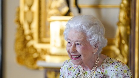 Iz britanskega dvora ušle OBČUTLJIVE informacije o kraljici Elizabeti ll.