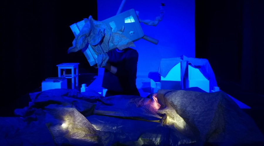 Predstava: Ostaline
Produkcija: Hiša otrok in umetnosti (foto: arhiv ŠtudenTeater 7.0)