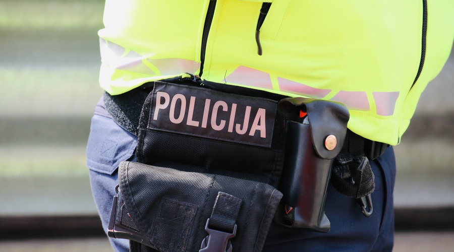 Iz skladišča odtujili 17 ton hrane, policisti preiskujejo dogodek (foto: Aleksandra Saša Prelesnik)