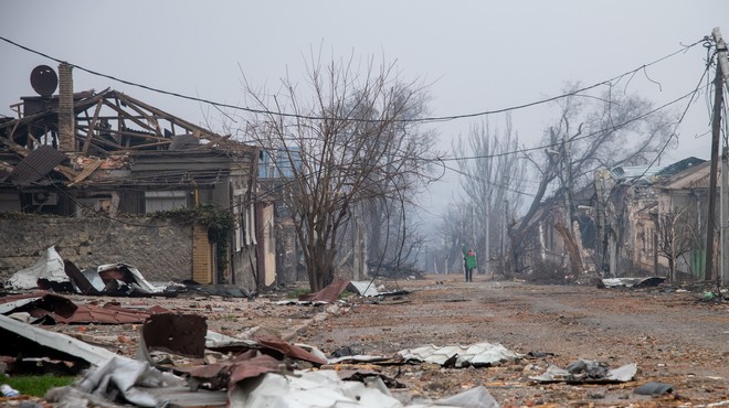 Ukrajinci se množično vračajo domov. So razmere zares dovolj varne? (foto: Profimedia)