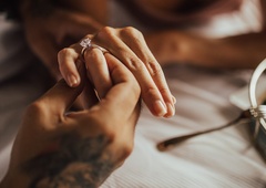 To je najgloblji pomen poročnega prstana (poleg vajine edinstvene ljubezenske zgodbe)