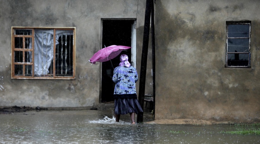 Poplave so državo prizadele tudi leta 2012. (foto: Profimedia)