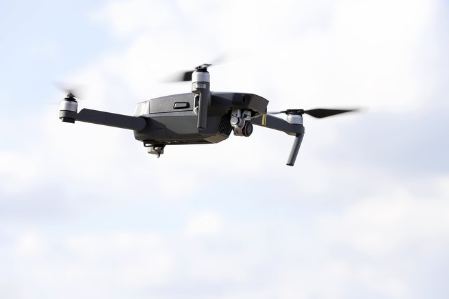 Vdori dronov povzročajo zaskrbljenost med prebivalci: "Gre za provokacijo in vzbujanje strahu"