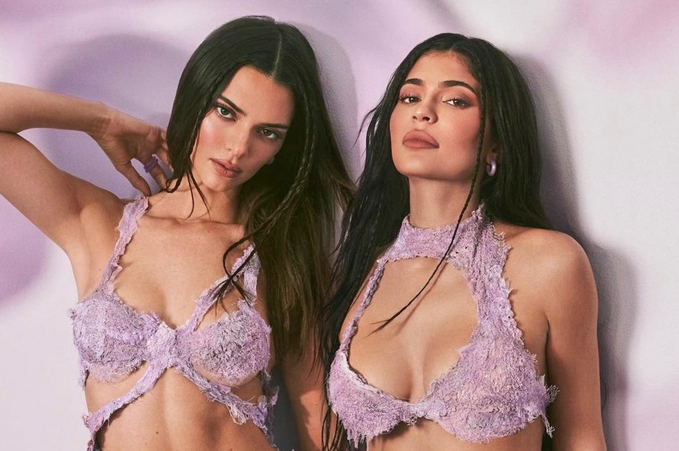 Sramota in plaz številnih kritik: Kendall in Kylie Jenner nista vedeli, kaj pomeni TA beseda (foto: Profimedia)