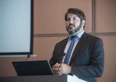 Bo aktivna volilna pravica kmalu omogočena vsem državljanom?