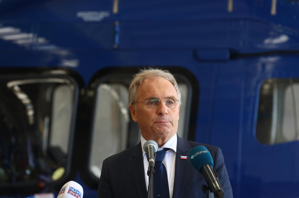 Hojs pomahal politiki v slovo. Kaj bo počel zdaj? (foto: Bobo)