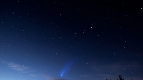 NEVERJETNO odkritje: METEORIT, ki je trčil na Zemljo, prihaja iz oddaljenega vesolja?