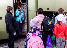 Z vojnega območja bodo v Slovenijo prepeljali ukrajinske otroke