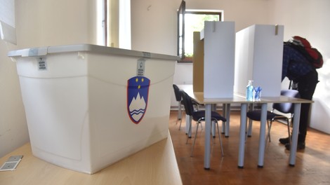 Slepim in slabovidnim bo olajšano spremljanje predvolilnih informacij