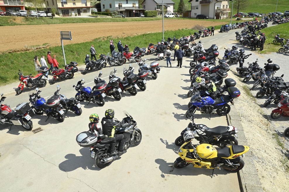 S tradicionalnim blagoslovom otvorili motoristično sezono (foto: Žiga Živulović jr./BOBO)