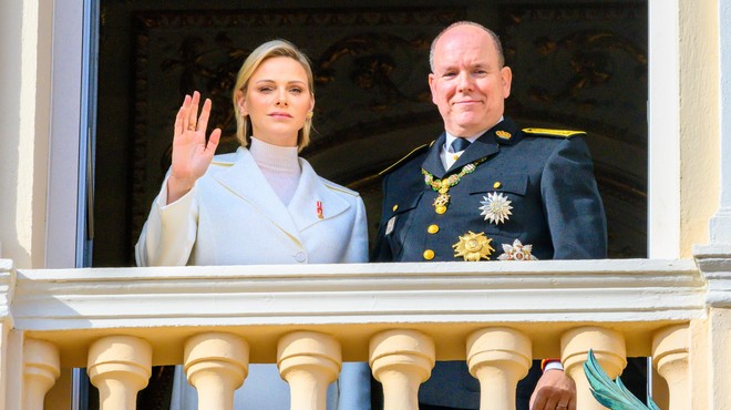 Monaška princesa po NAPORNEM zdravljenju prvič v javnosti (foto: Profimedia)