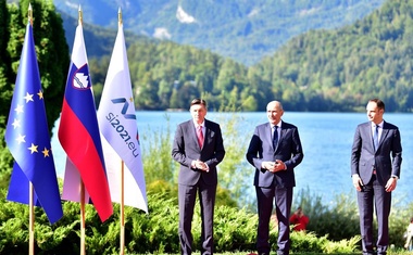 Ste višji od Žižka, papeža ali Helene Blagne? In kako visoki so Putin, Zelenski in Janša?