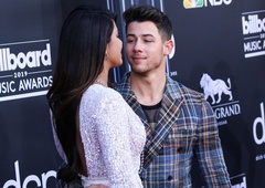 Nick Jonas in Priyanka Chopra RAZKRILA ime otroka: ne boste verjeli, kako močen pomen ima