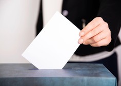 V Franciji pričakujejo tesen izid volitev?