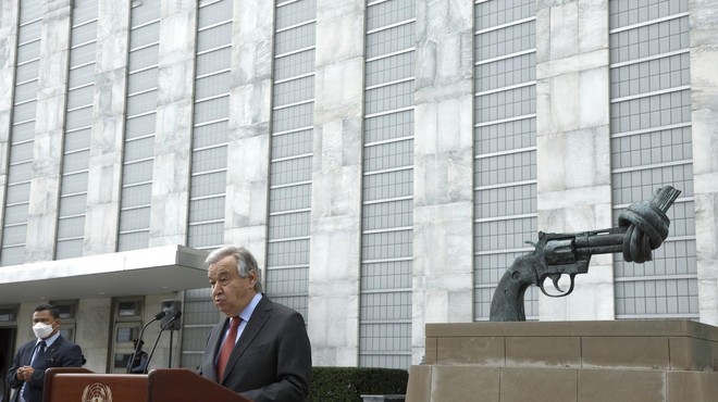 Prvi mož Združenih narodov na obisku v Moskvi: o čem bo tekel pogovor? (foto: Profimedia)