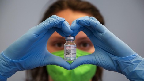 Kdo še vedno trpi posledice epidemije, čeprav ni zbolel?