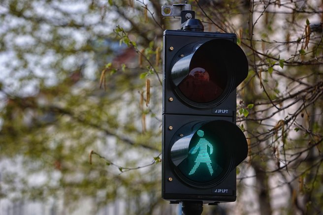 Na vidiku revolucija glede prečkanje cest?! Ljudje osupli zaradi zares bizarnega predloga