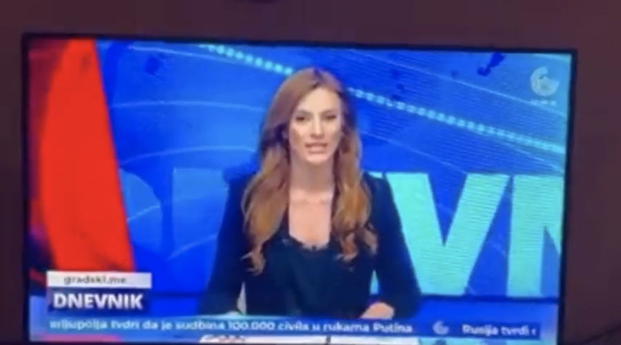 Voditeljica TV Dnevnika med tresenjem tal: “Opaaa, uuu…, v tem trenutku se dogaja potres!” (foto: Posnetek zaslona)