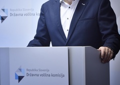 Slovenski aktivist na Državno volilno komisijo, čeprav je okužen s koronavirusom