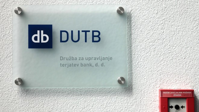 Razprodaja na DUTB: iščejo kupca za terjatve več kot 16 slovenskih podjetij! (foto: Bobo)