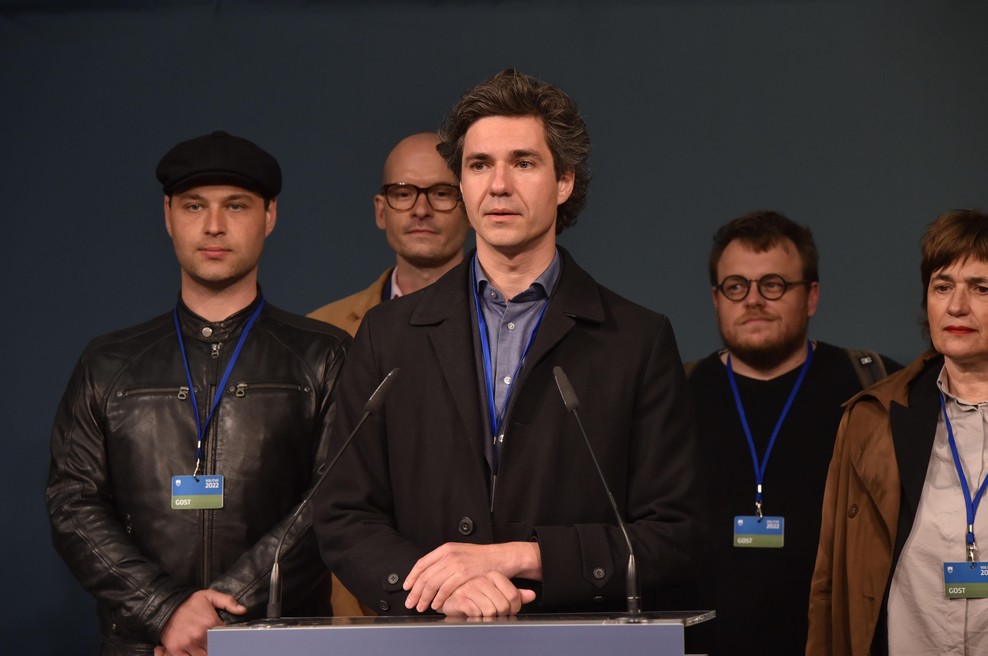 Ne le Mesec, v stranki Levica želijo odstopiti tudi drugi. Kaj na to pravi Golob? (foto: Bobo)