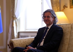 Koga je tokrat na kavo povabil Robert Golob? Razkrivamo tudi, o čem sta govorila