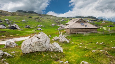 Vesela novica za vse ljubitelje pohodništva: planinske koče so že odprle svoja vrata