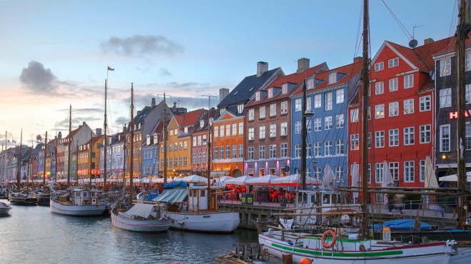 Danska sprostila še ta obvezen protikoronski ukrep (foto: Profimedia)