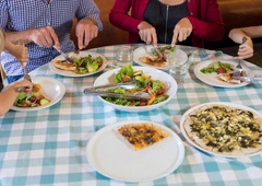 Če obiščete to restavracijo, bodo za vas kuhali zelo nenavadni kuharski mojstri