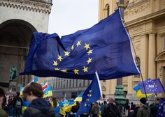 V pomoč Ukrajini tudi Nemčija: Ukrajina mora imeti neomejeno pravico do samoobrambe