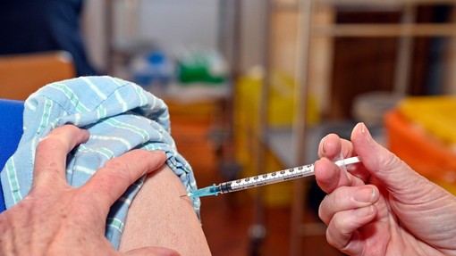 Cepljenje proti sezonski gripi tudi v lekarnah?