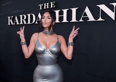 Si je Kim Kardashian spet dovolila preveč? Oboževalci ogorčeni