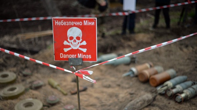 Ukrajina nima dovolj opreme za iskanje min: jim bo tudi pri tem pomagala mednarodna skupnost? (foto: Profimedia)