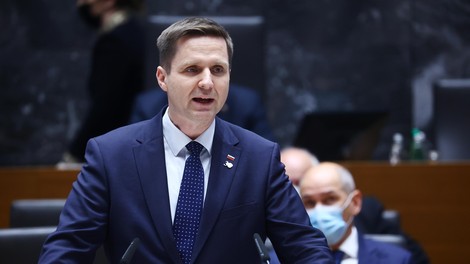 Igor Zorčič spisal poslanico za prvi maj: "Življenje na daljavo je državljane spomnilo na pomen svobode dela"