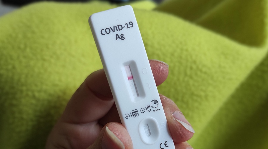 Potrjenih TOLIKO okužb s koronavirusom (foto: Bobo)